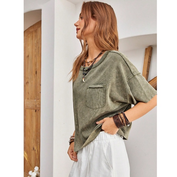 Army Green Cotton Oversized Tee Shirt Raw Hem and Inside Out Stitches Bohemian - Picture 3 of 9